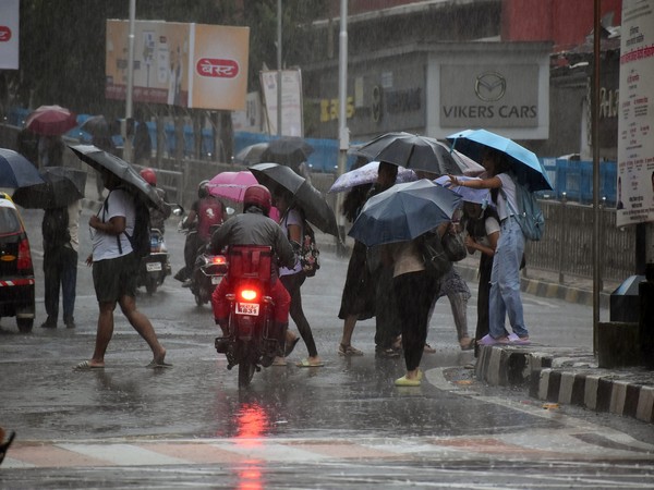 IMD Issues 'Orange' Alert in Mumbai and 'Red' Alert in Thane, Raigad Amid Heavy Rainfall