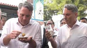"Australian Deputy PM Richard Marles Delights in Delhi's Street Foods and 'Nimbu Pani' Amidst Official Visit"