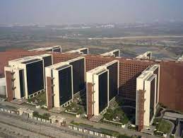 PM Modi Inaugurates World's Largest Diamond Traders' Office in Surat