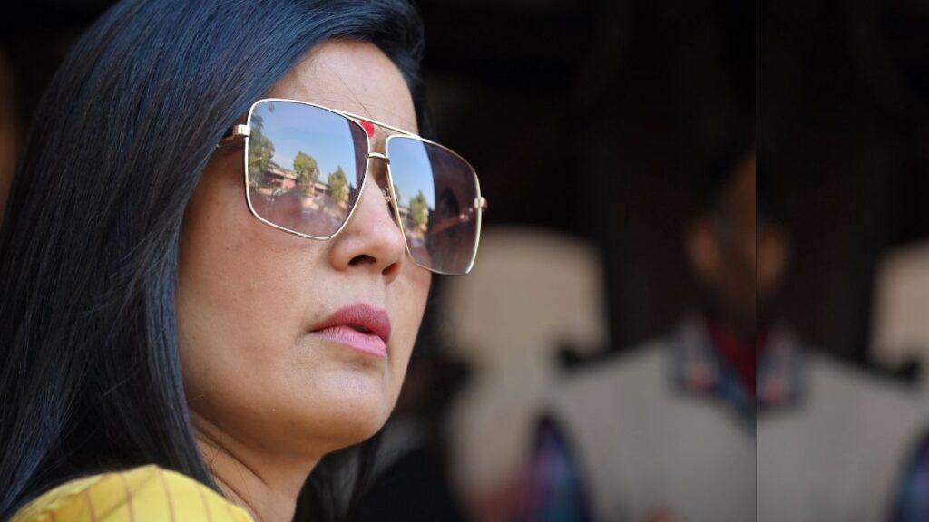 Supreme Court Adjourns Mahua Moitra's Expulsion Plea Amid Cash-for-Query Allegations