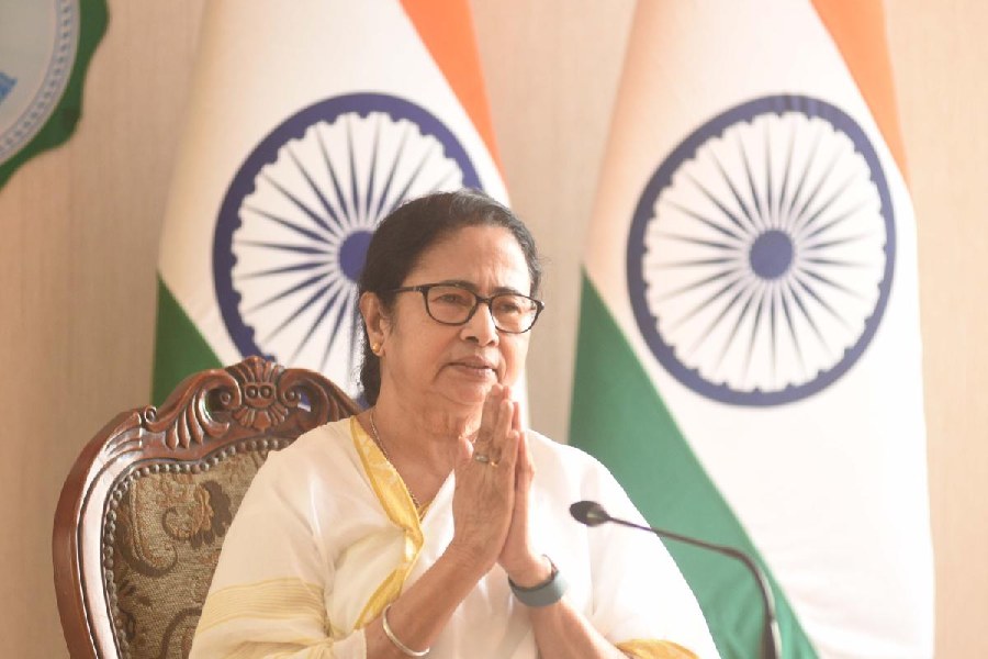"Mamata Banerjee Rejects 'One Nation, One Election,' Citing Constitutional Concerns"
