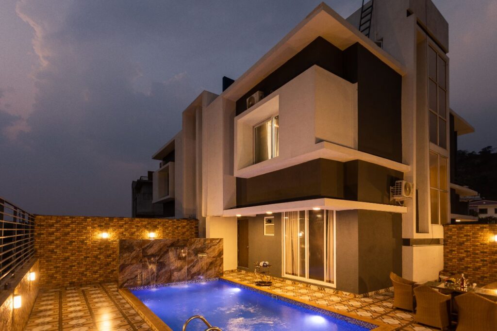 ‘Lugani luxury villas in Lonavala,Dubai,kuwait,stay with luxury and peace’