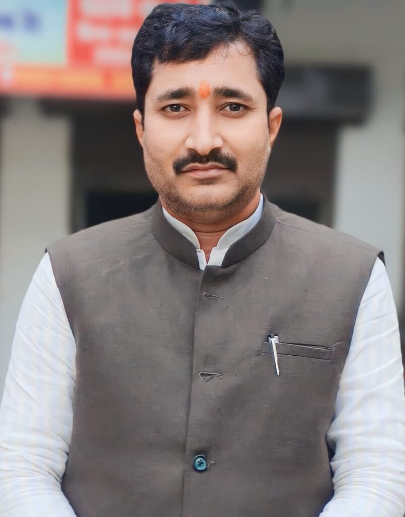 हरिशंकर दुबे: युवा नेता और सामाजिक कार्यकर्ता का उदाहारण