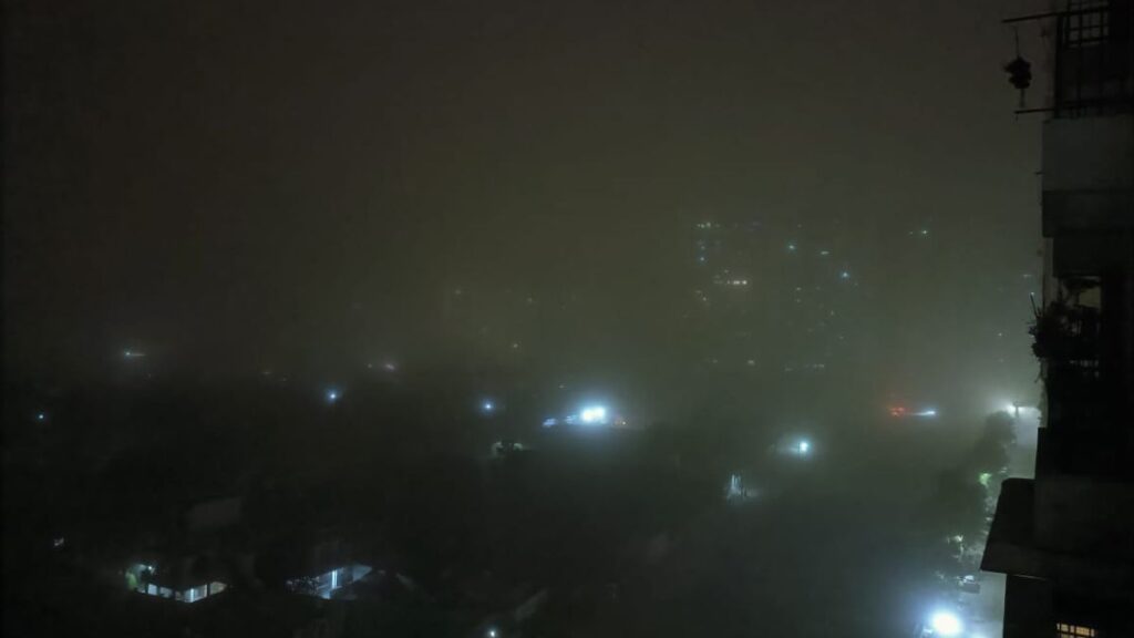Delhi Hit by Massive Dust and Thunderstorm After Prolonged Heatwave
