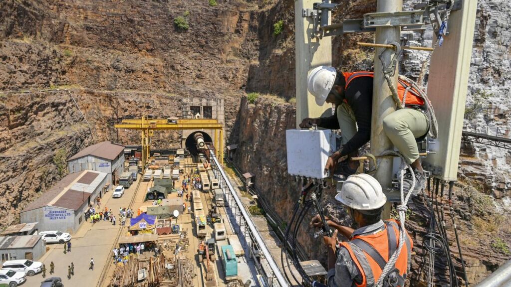 Telangana Tunnel Collapse: Minister Confirms Whereabouts of Four Trapped Workers, Rescue Efforts Intensify