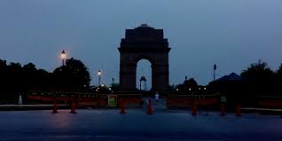 Dust Storm Disrupts Flight Operations in Delhi; Red Alert Issued